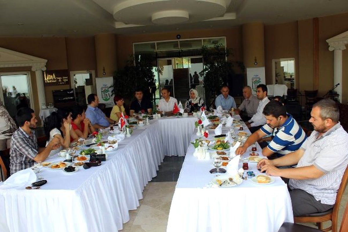 MHP\'li Köseler, Gazetecilerler Bir Araya Geldi