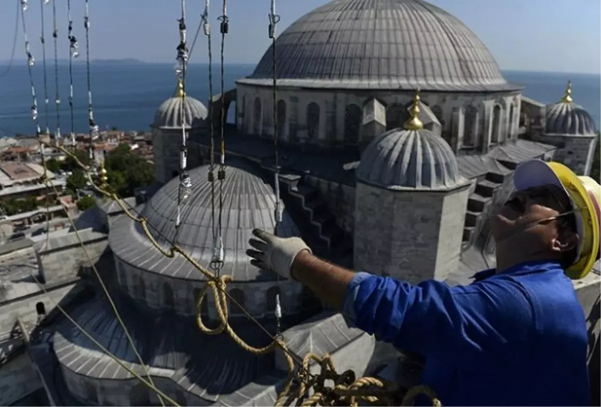 Ramazan\'da Minareler Mahyalarla Işıl Işıl Olacak