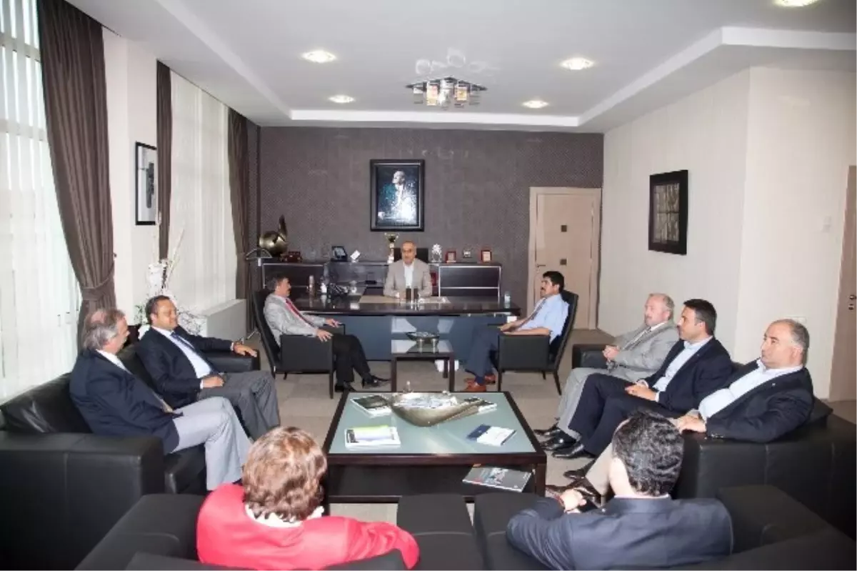 Satso Yönetim Kurulu Başkanı Mahmut Kösemusul; "Katma Değeri Yüksek Ürünlere Yönelmeliyiz"