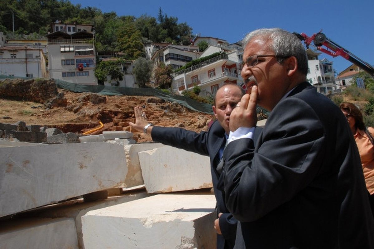 Vali Güvençer, Telmossos\'u Gezdi