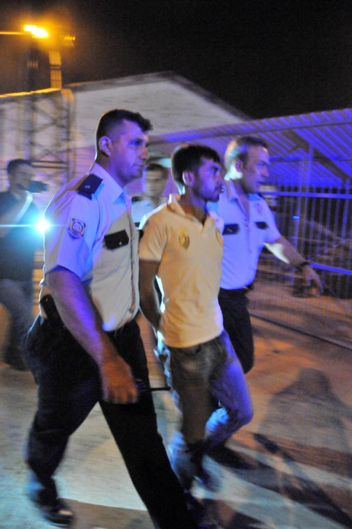 50 Kilometre Takip Edilen Uyuşturucu Taciri Kıskıvrak Yakalandı