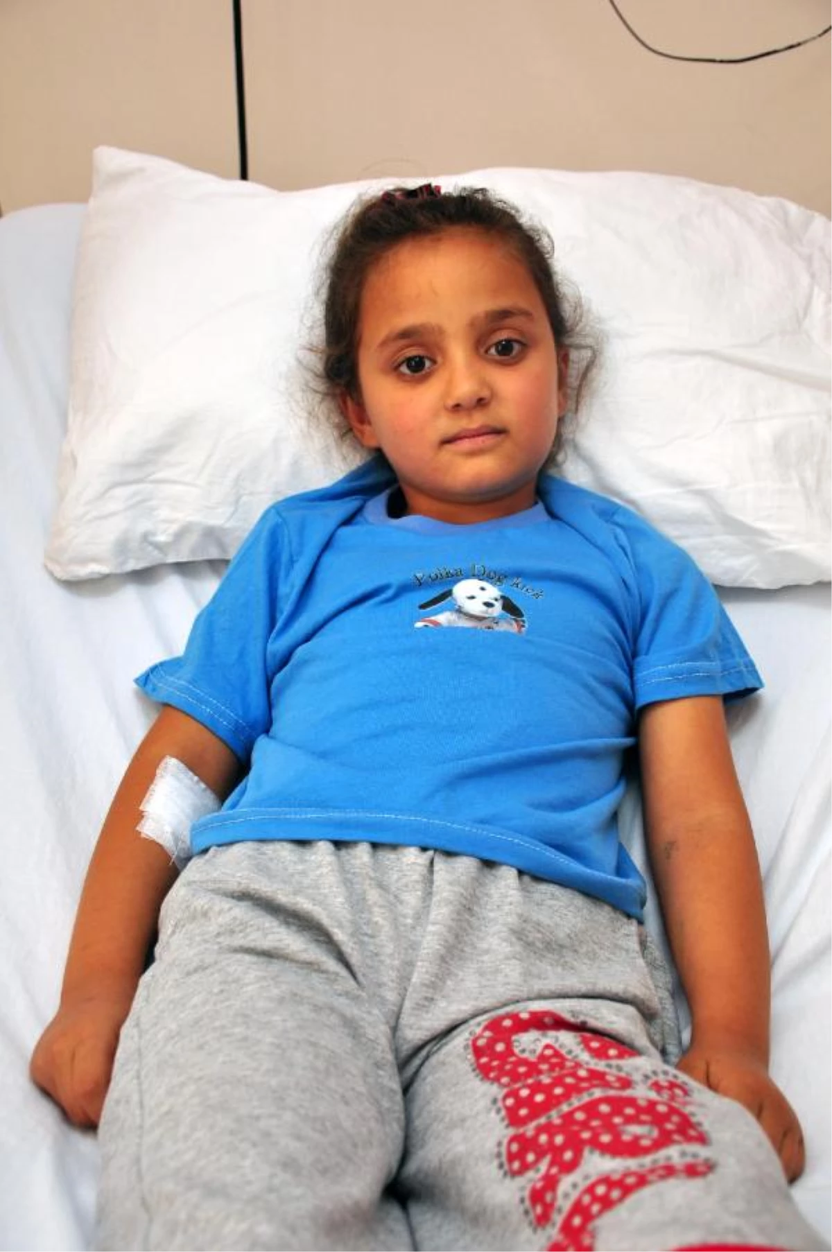 8 Yaşındaki Kıza Koltuk Altından Kalp Ameliyatı