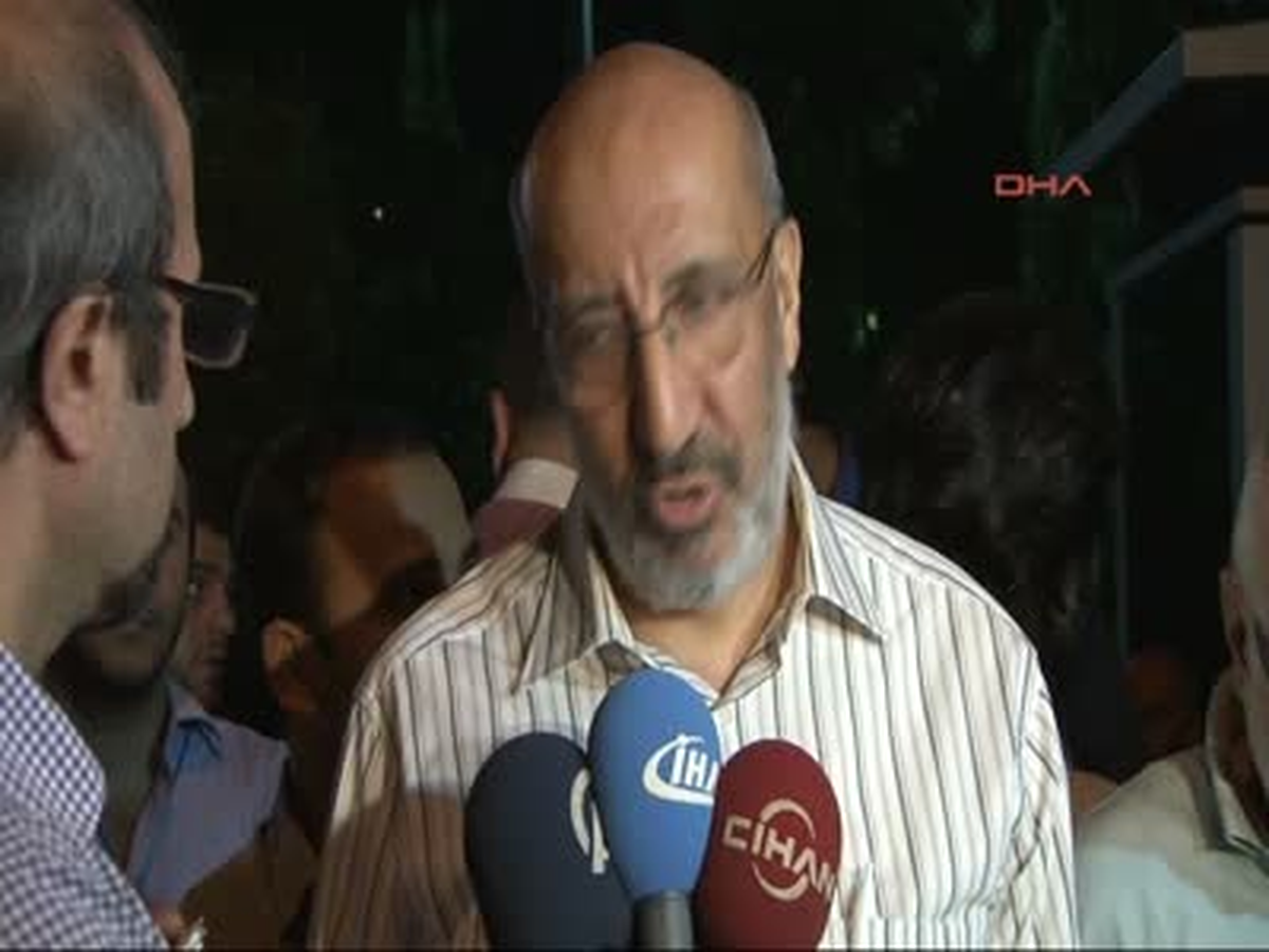 Aralarında AK Parti Gençlik Kolları ve İnsani Yardım Vakfı Üyelerinden Oluşan 200 Kişilik Grup,...