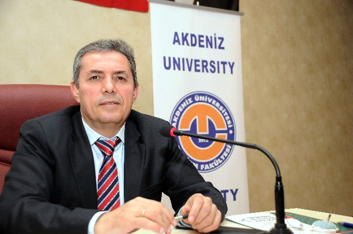 Aü\'den "Gençler Var" Projesi
