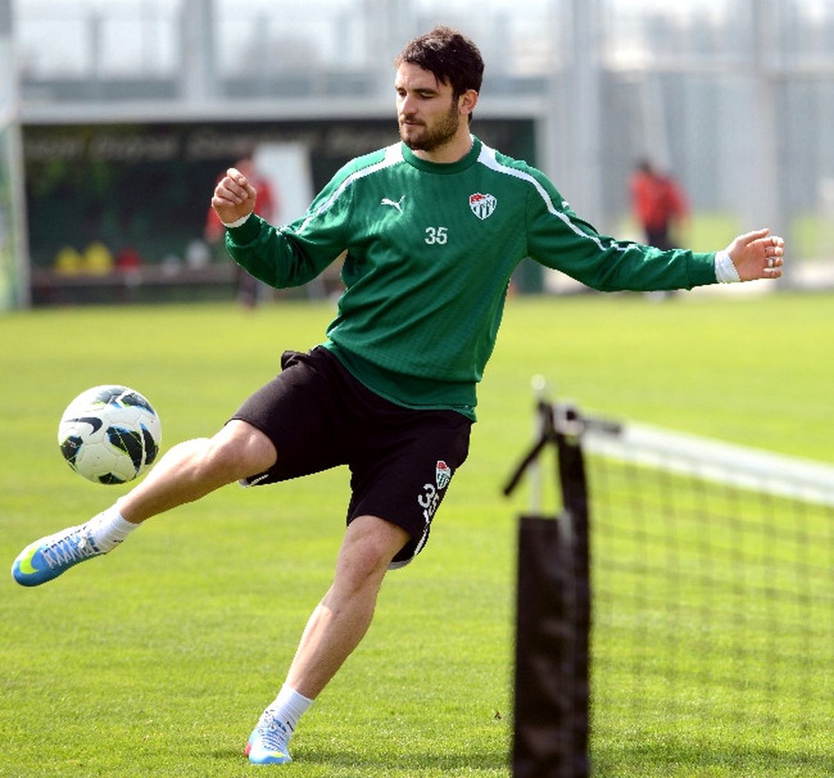Bursasporlu Musa\'ya UEFA Şoku
