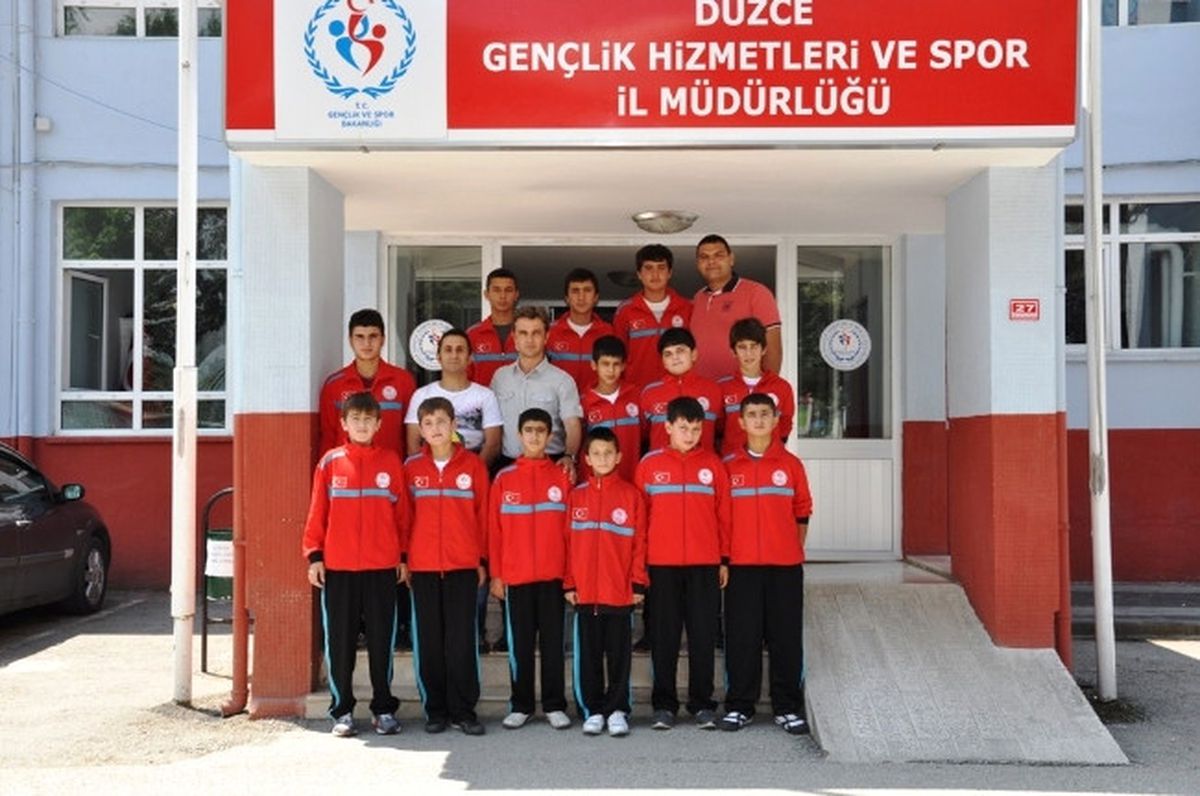 Düzce\'de Hentbolda Milli Takım Öncesi Son Turnuva