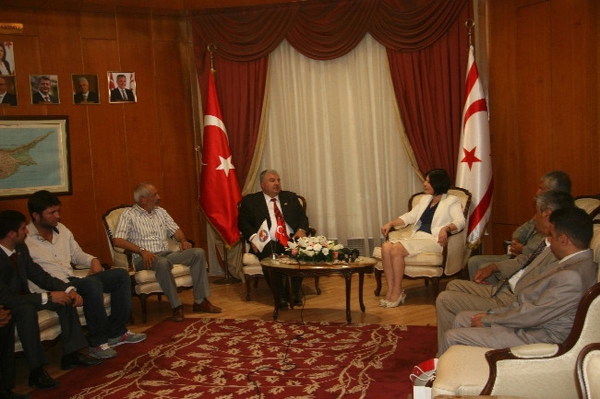 Gap Gazeteciler Birliği Heyeti, KKTC Başbakanı Dr.sibel Siber\'i Ziyaret Etti