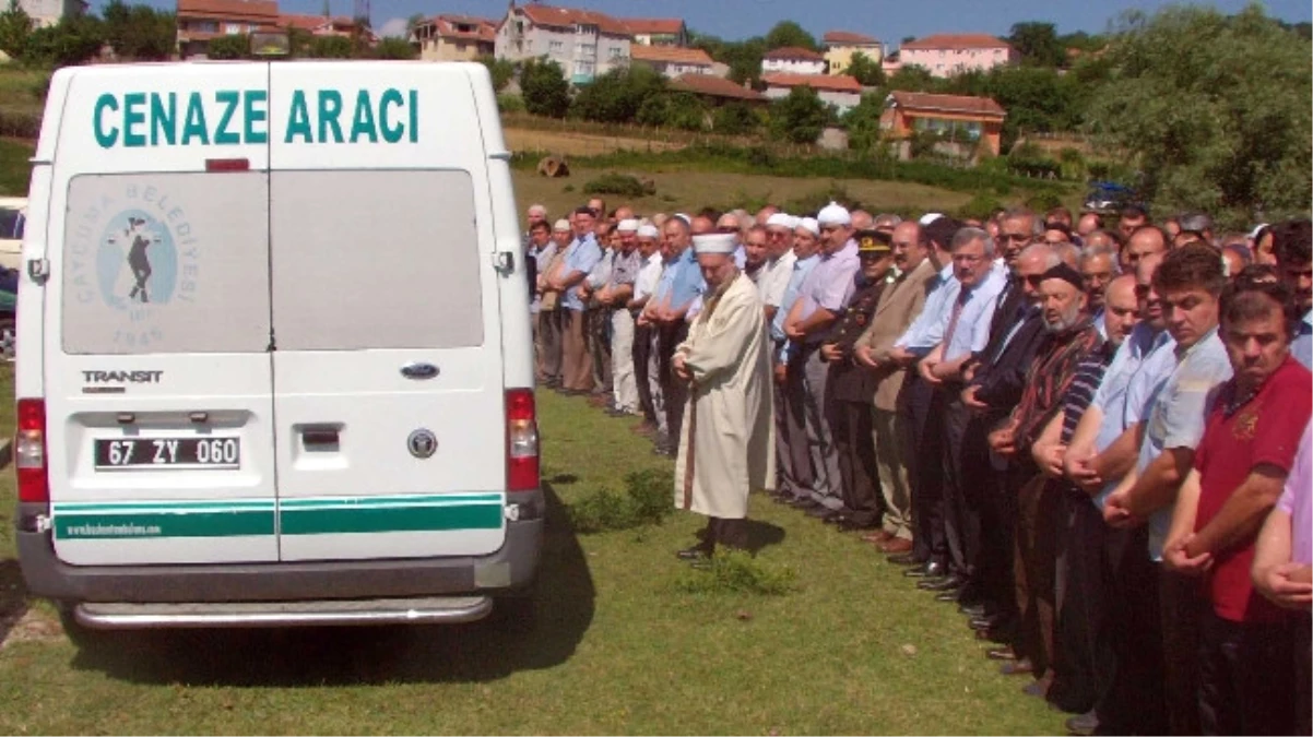 Köprü Faciasında Ölen Aziz Gülşen, Köyünde Toprağa Verildi