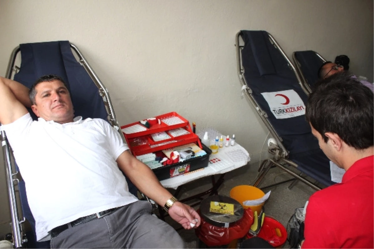 Kumru\'da Kan Bağışı Kampanyası