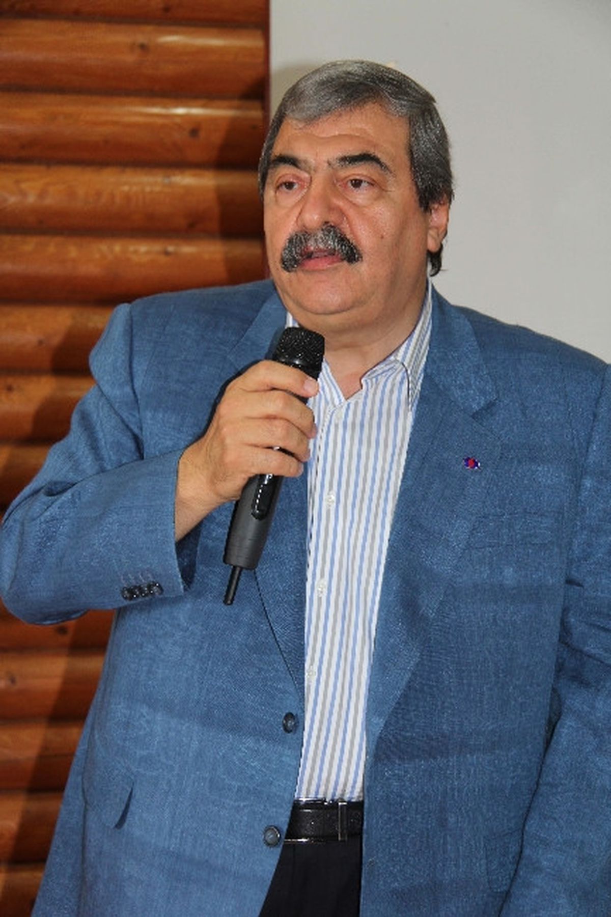 AK Parti\'li Kadınlar Hendek\'te Toplandı