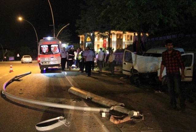 Ankara'da Trafik Kazaları: 3'ü Çocuk, 10 Yaralı - Son Dakika