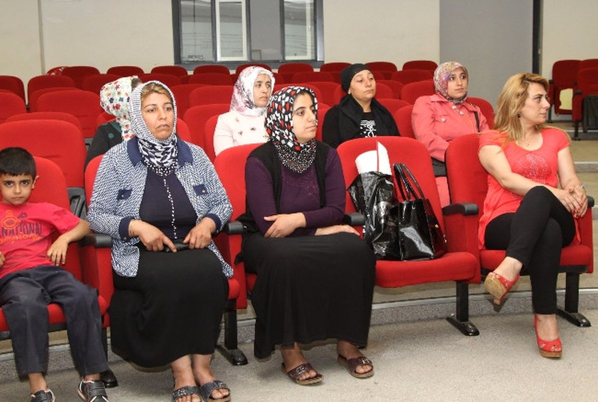 Anne-Baba Çocuğun En İyi Modelidir