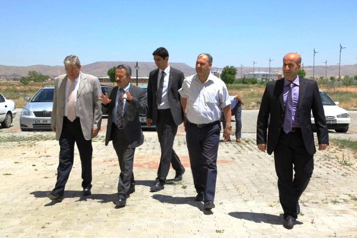 ASÜ-Mercedes İşbirliği Gelişiyor
