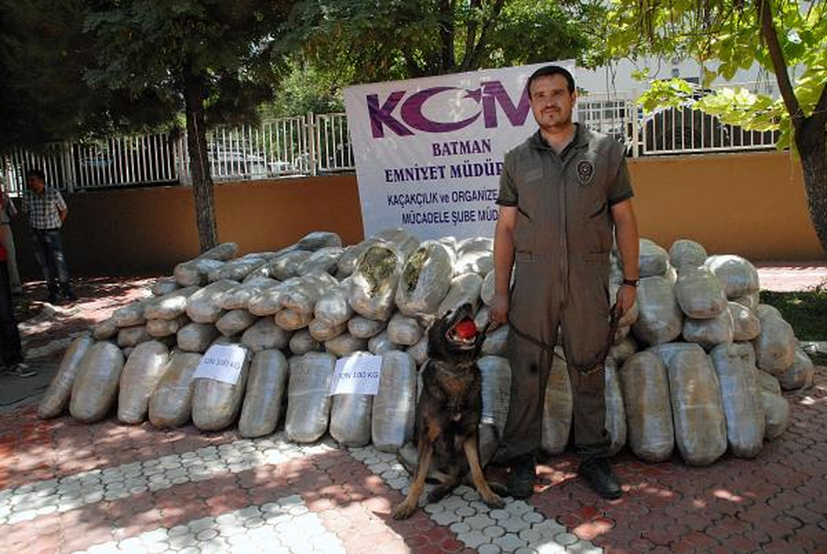 Batman\'da 1 Ton 100 Kilo Esrar Ele Geçirildi