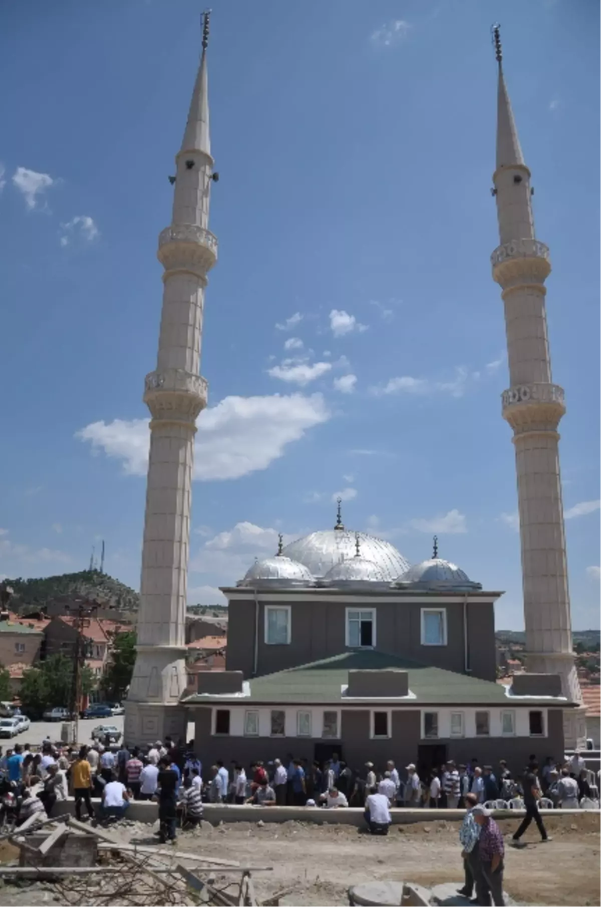 Çift Minareli Cami, Müftü Mustafa Üskülüplü\'nün de Katıldığı Törenle İbadete Açıldı