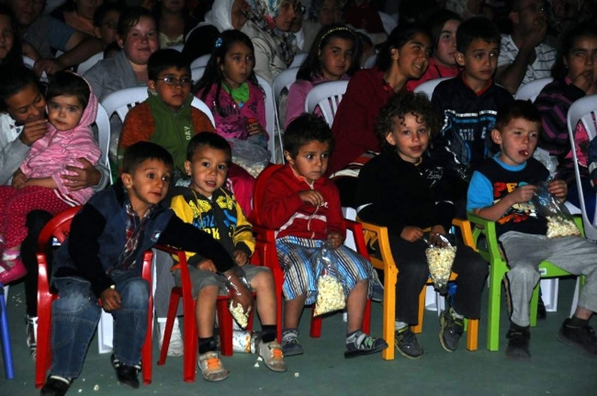 Çocuklar ve Aileleri İçin Yazlık Sinema Keyfi