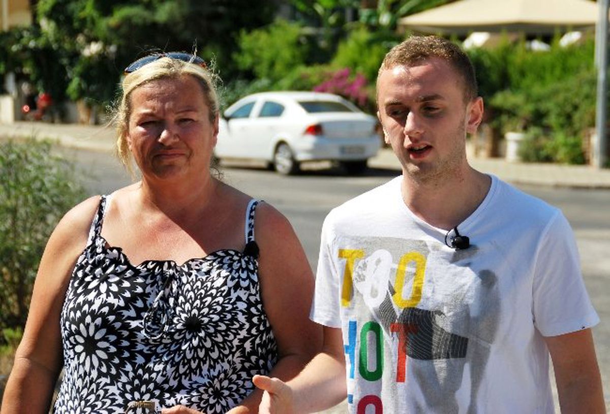 İngiliz Turistten Türk Doktorlara Teşekkür