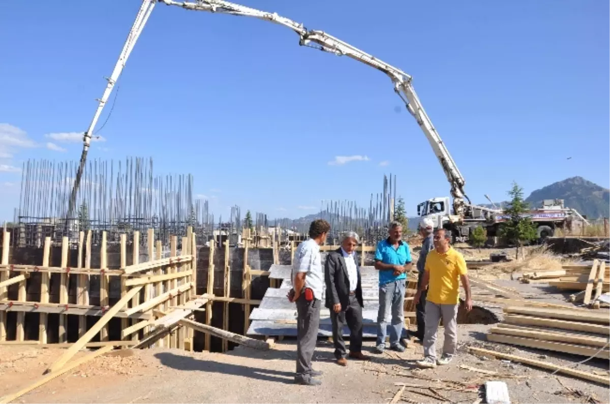 Kaymakam Sonel\'den Okul İnşaatlarına İnceleme