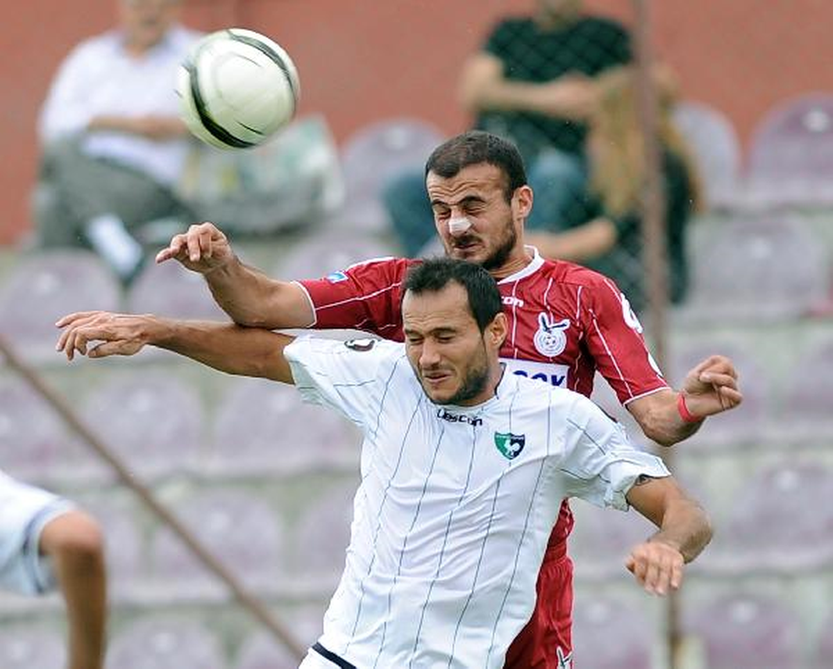 Malikov Para İçin Denizlispor\'dan Ayrıldı