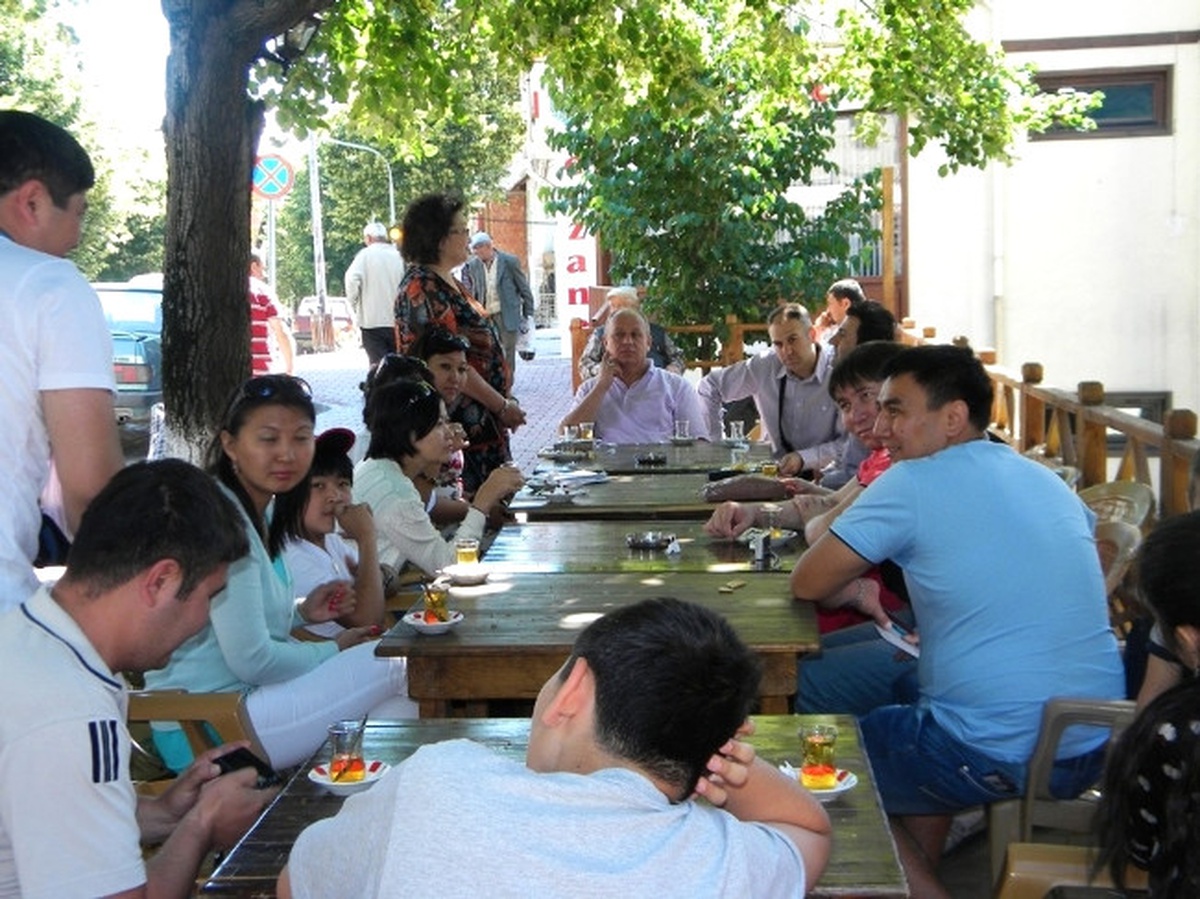 Kazak Öğretim Üyelerinin Azdavay Gezisi
