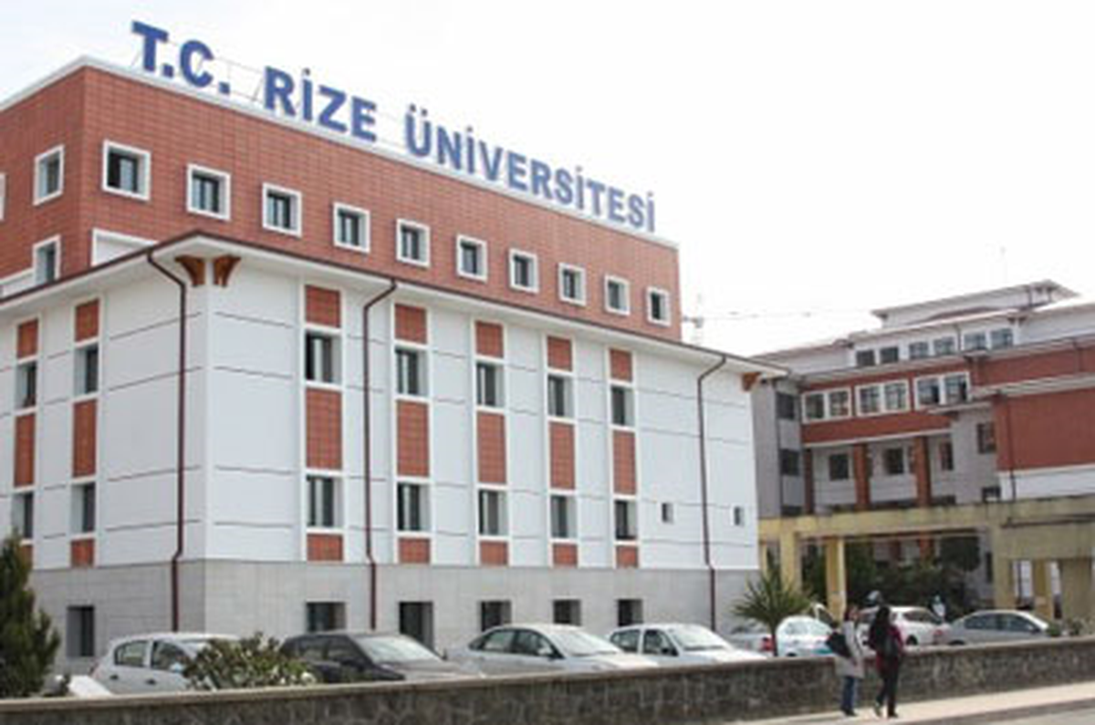 Recep Tayyip Erdoğan Üniversitesi Yatay Geçiş Başvuru Koşulları Açıklandı