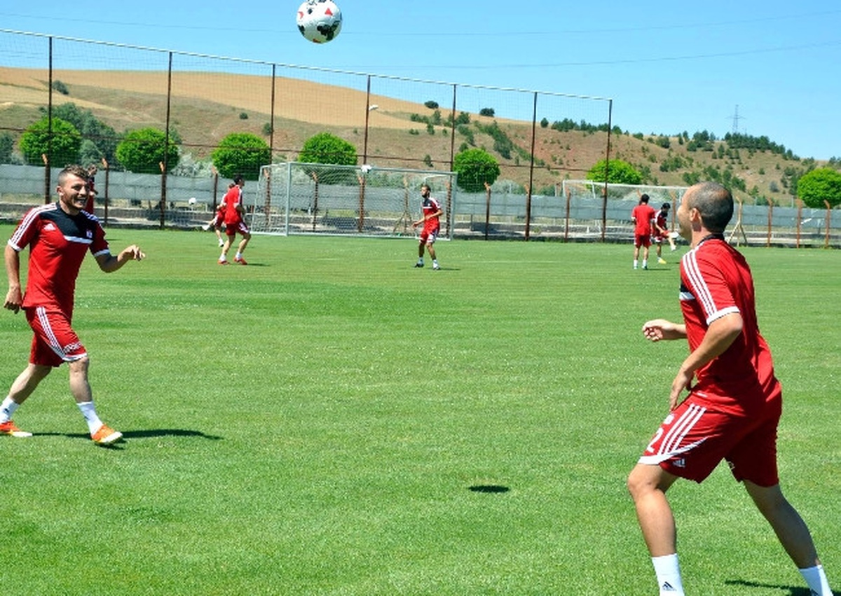 Roberto Carlos\'lu Sivasspor Hazırlıklarına Başladı