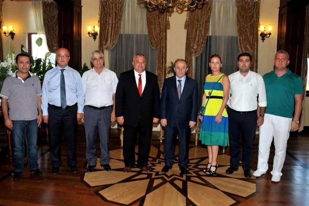 Vali Öztürk\'e Ziyaretler Devam Ediyor