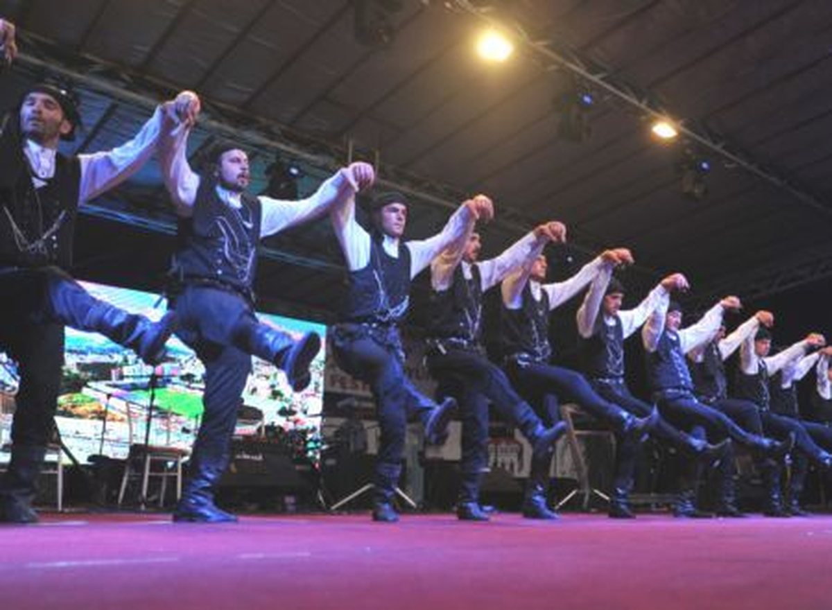 23. Uluslararası Akçaabat Müzik ve Halk Oyunları Festivali Devam Ediyor
