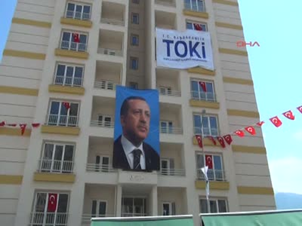 Bülent Arınç Yüze 50 ile Baş Pehlivan Gibiyiz