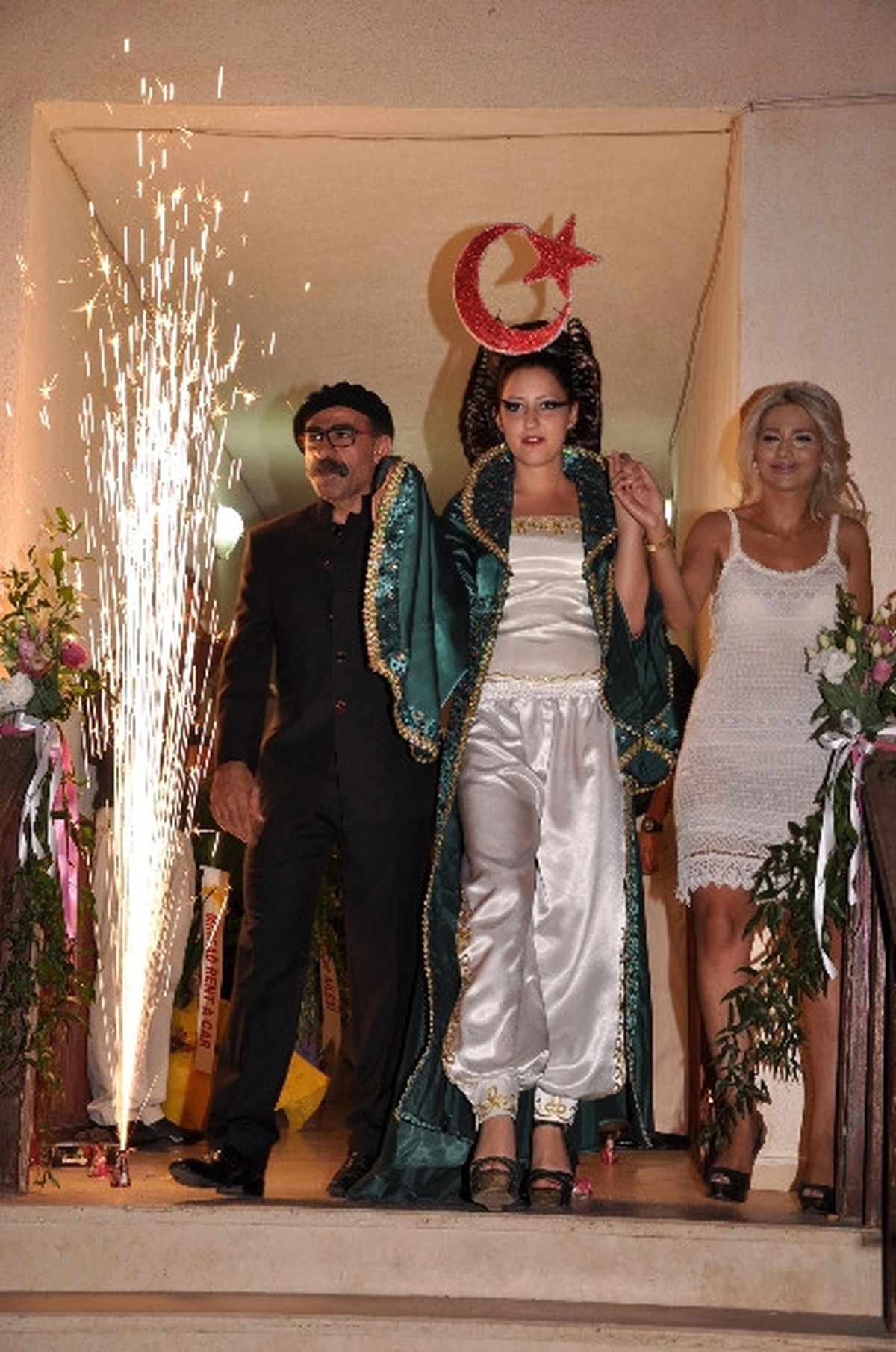 Çeşme\'de Harun Cici\'den Saç Tasarım Defilesi