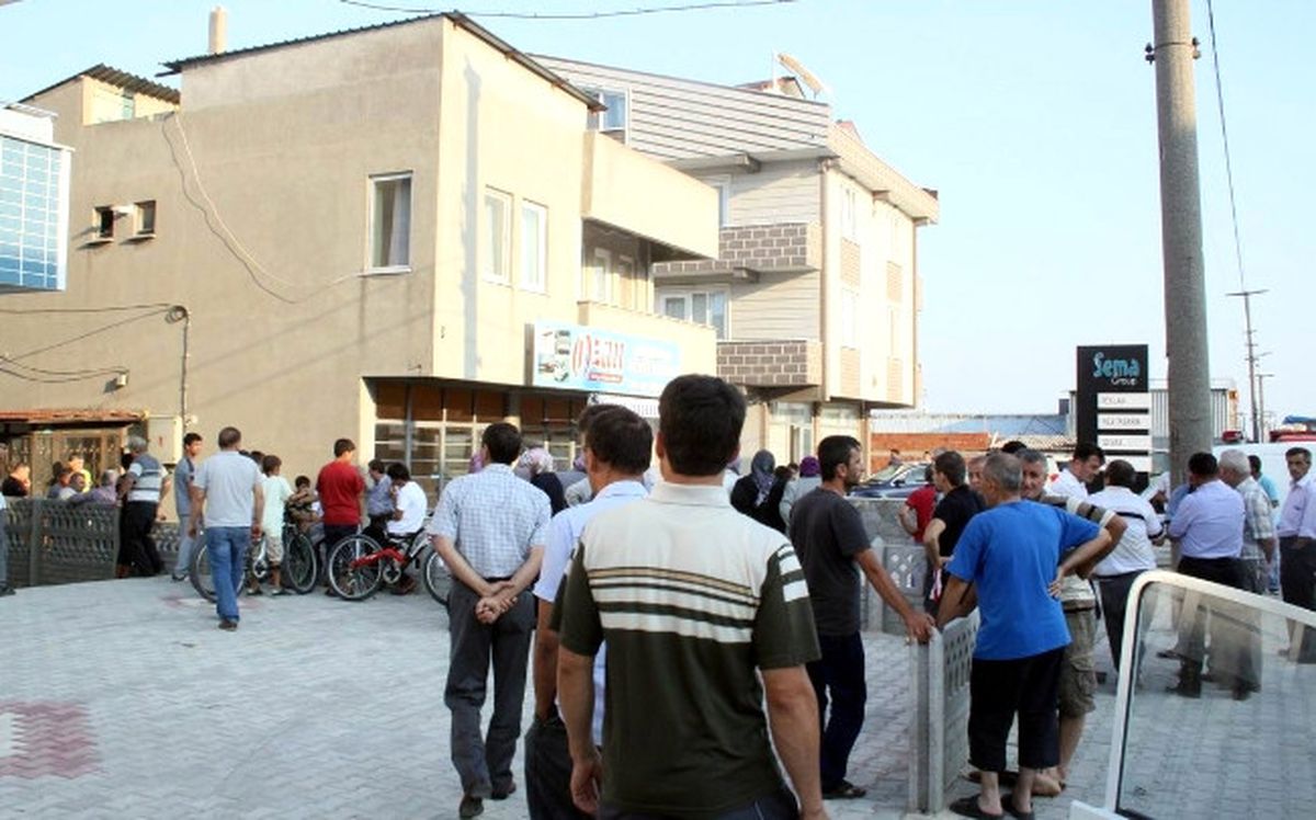 Kayınvalidesinin Evinde Kendisini Astı