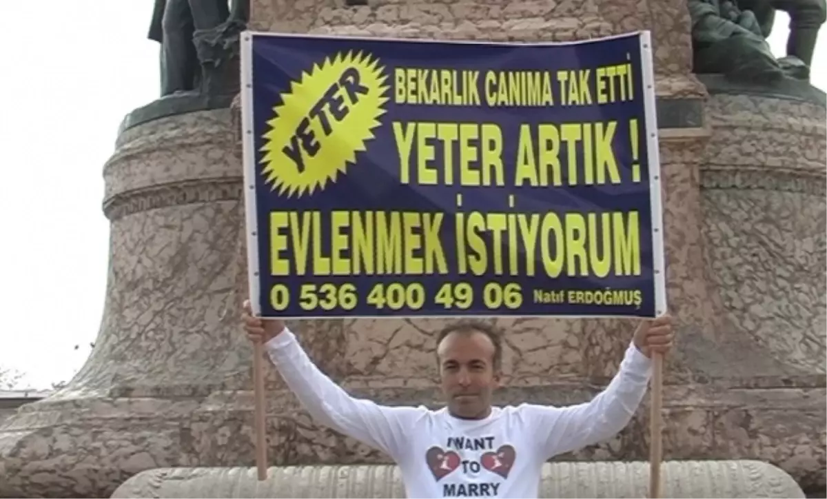 Bekarlık Canına Tak Etti