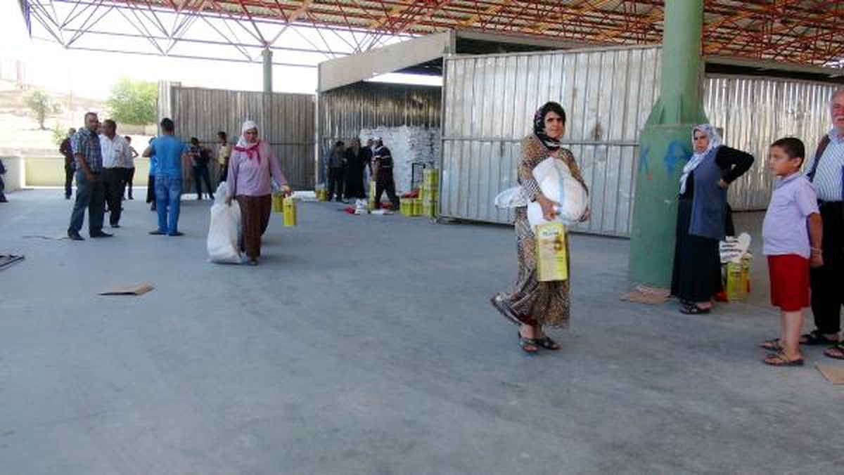 Sanko Holding\'den 35 Bin Aileye Erzak Yardımı