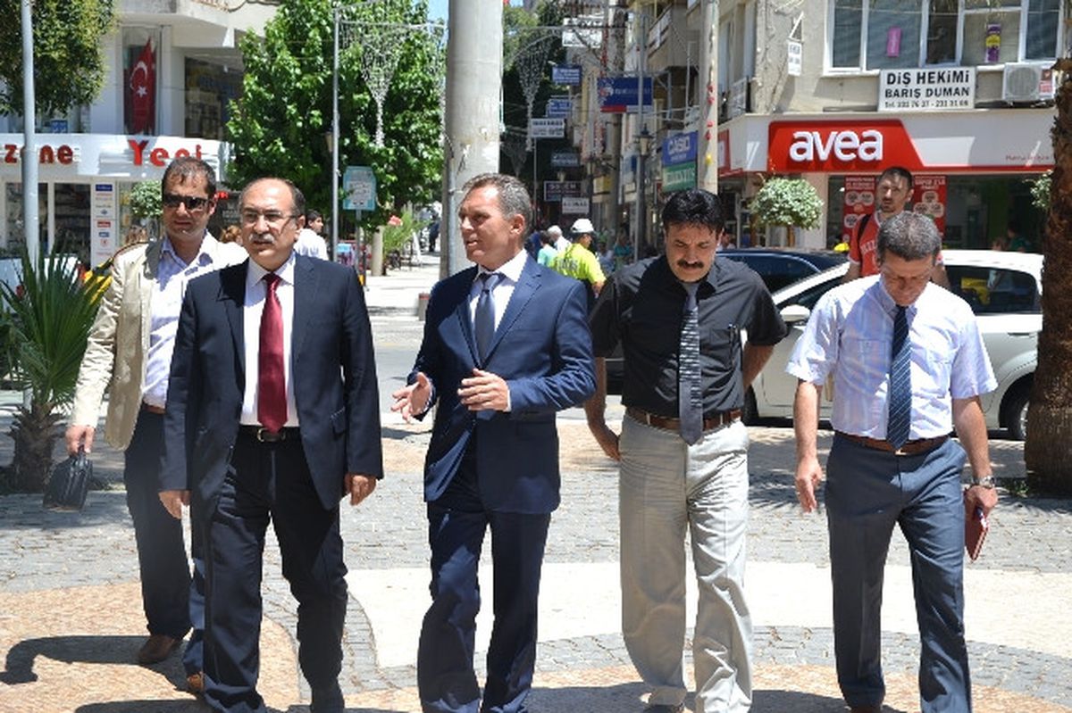 Vali Savaş Sanal Otobüsü İnceledi