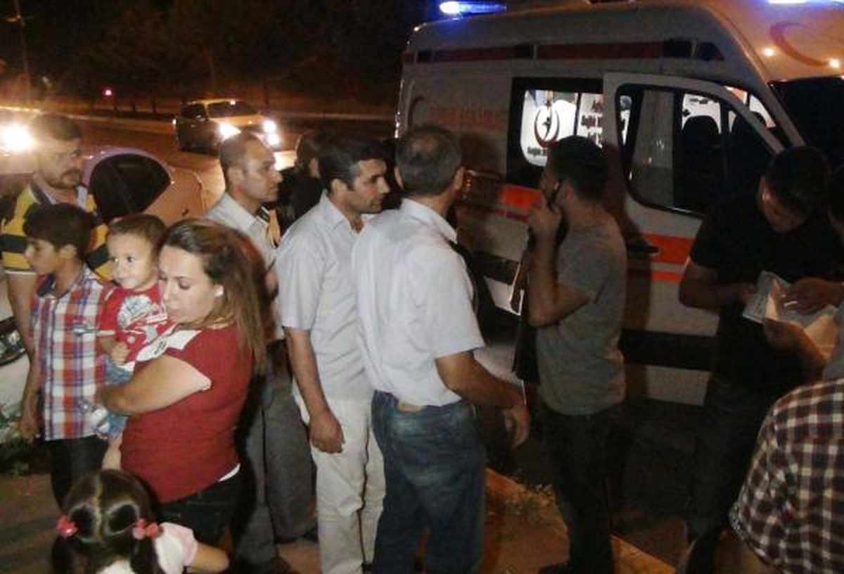 Adıyaman\'da Düğün Dönüşü Kaza: 2 Yaralı