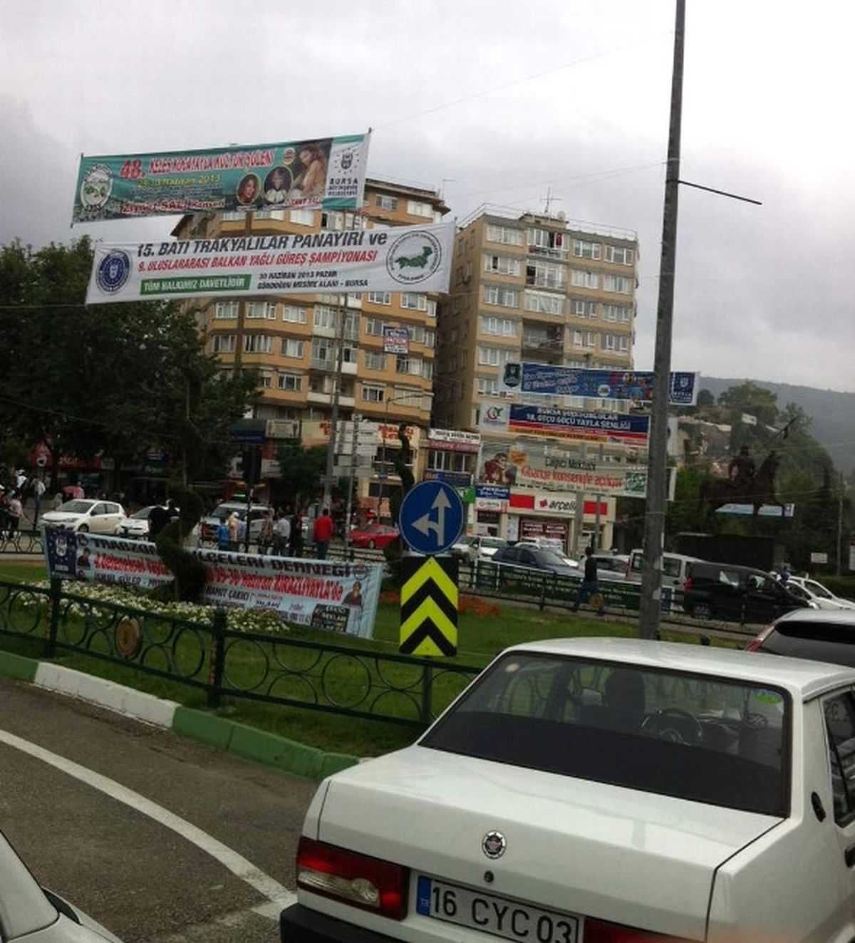 Bursa\'da \'Afiş\' Kirliliği