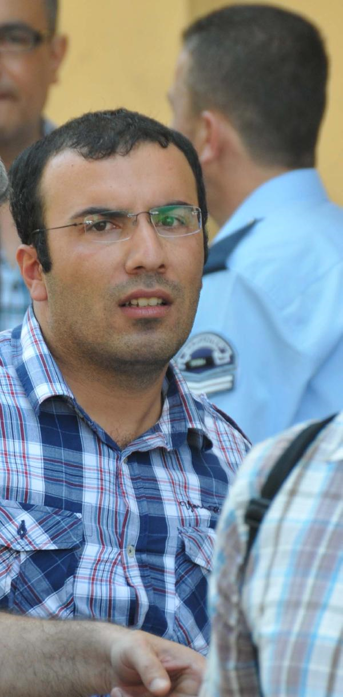 Polis Memurunun Eşi Tabancayla İntihara Kalkıştı