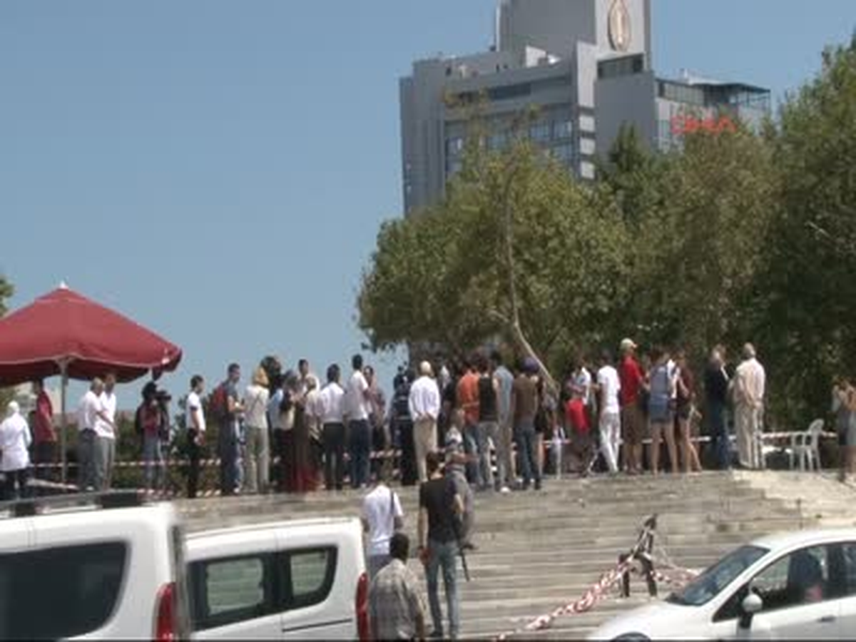 Gezi Parkı Açılıyor