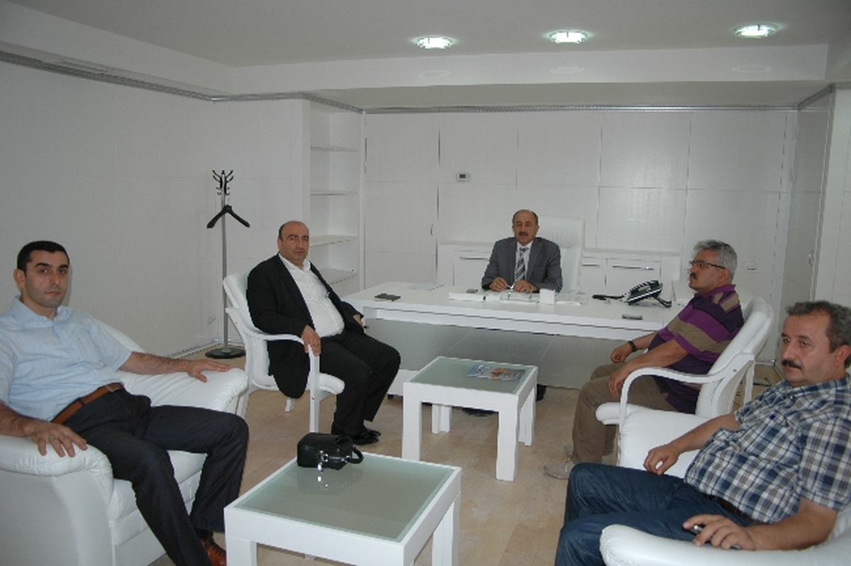 AK Parti Elazığ İl Yönetiminden İş-Kur Müdürü Cevher\'e Ziyaret