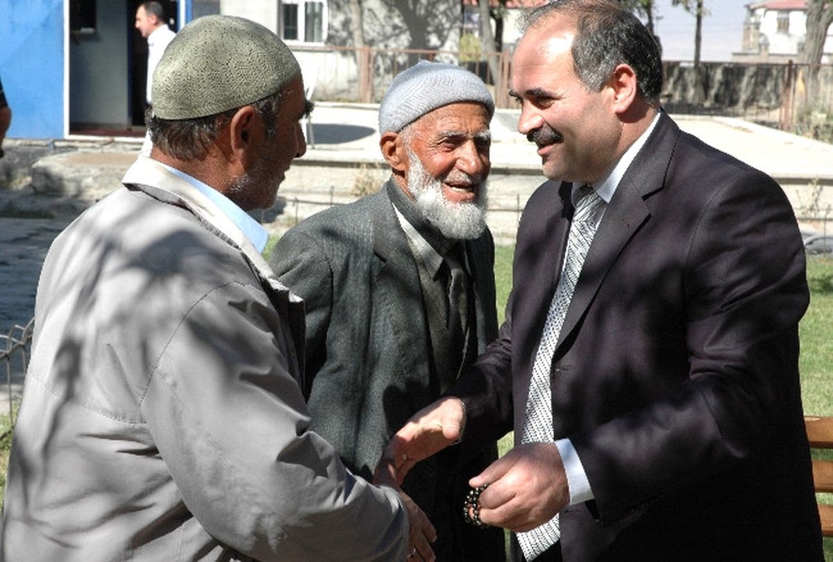 Aksak, "Ramazan\'ın Huzur Getirmesini Diliyorum"