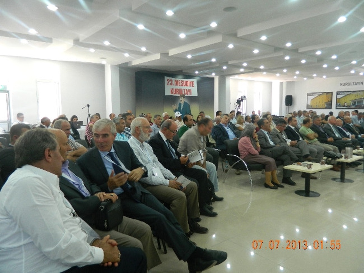 Başkan Yenihan, Türkiye Demokrasi Forumu\'nda