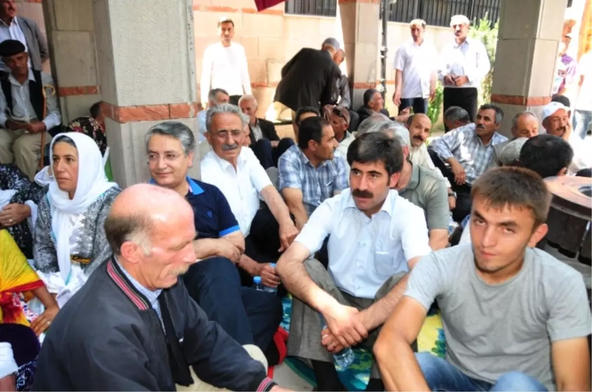 BDP'den Oturma Eylemi