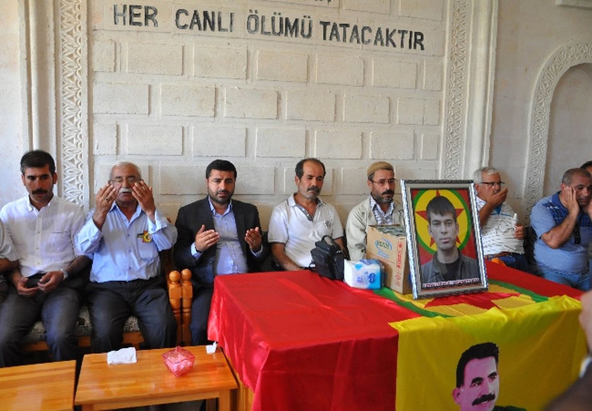 BDP Genel Başkanı Demirtaş Derik\'te