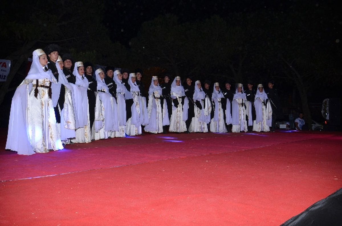 Biga\'da Çerkez Şenliği