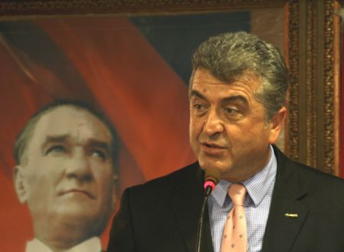 CHP\'li Akkaya\'dan "Bozuk Paraları Kumbaralarda Biriktirin" Çağrısı