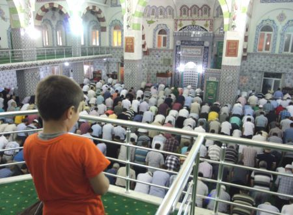 Diyarbakır\'da İlk Teravih Namazı Kılındı