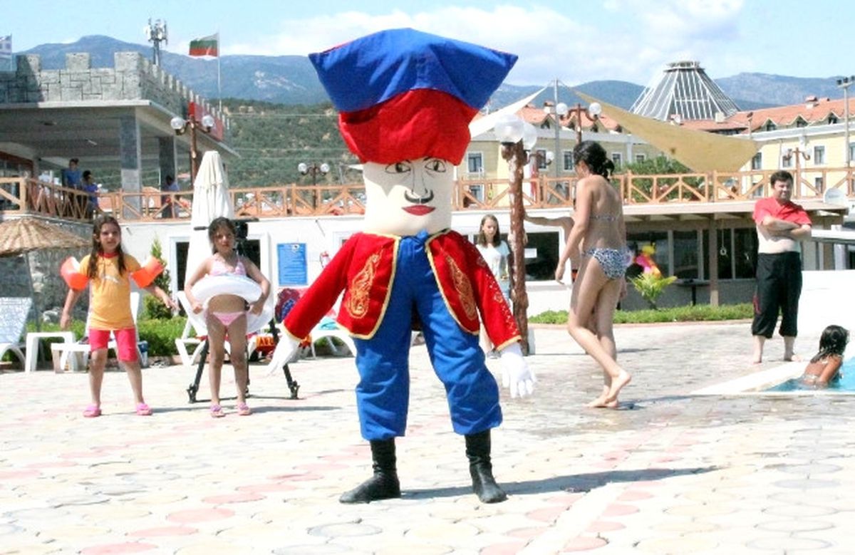 Edremit Körfezi\'nde Turistlik İşletmeler Ramazana Hazır