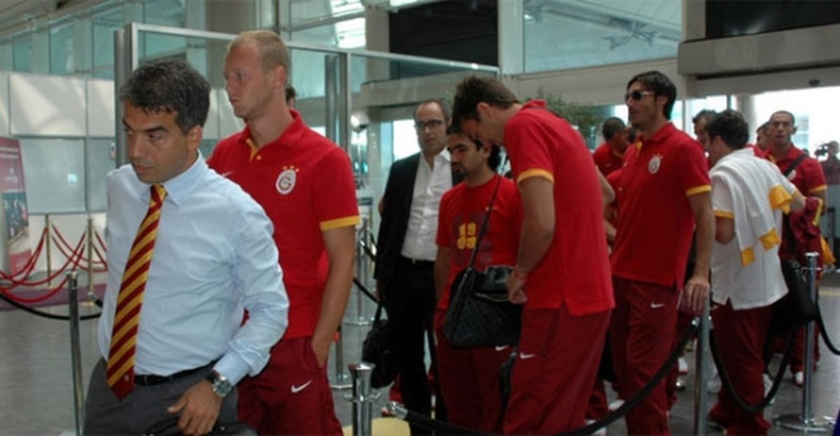 Galatasaray, İngiltere\'ye Gitti