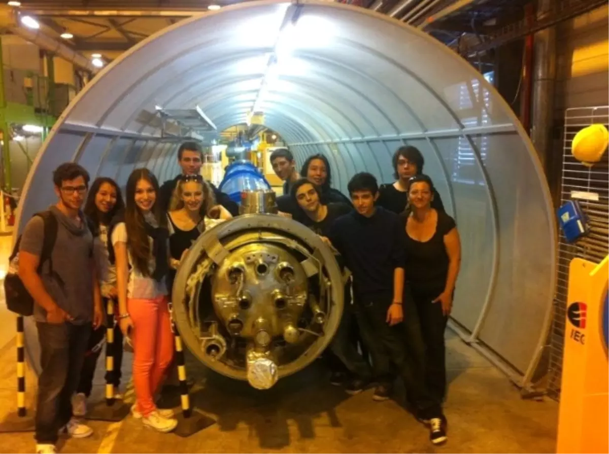 Gelişimliler Cern\'de…