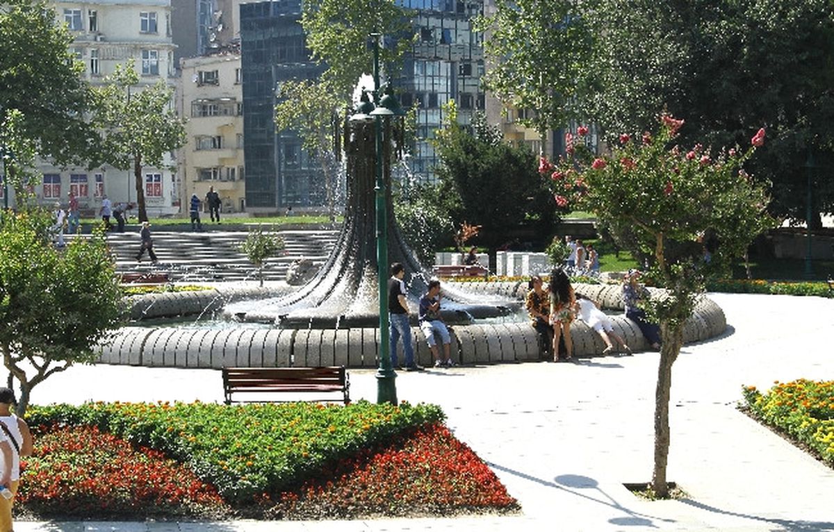 Gezi Parkı Yeniden Halka Açıldı